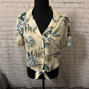 American Eagle women’s hawaiian shirt